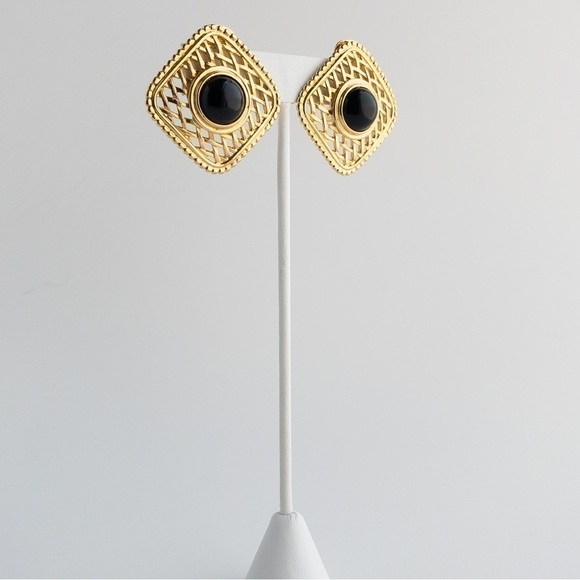 Vendome Earrings Gold Tone Large Diamond Mesh Design Black Glass Cabochon Center - Picture 6 of 10